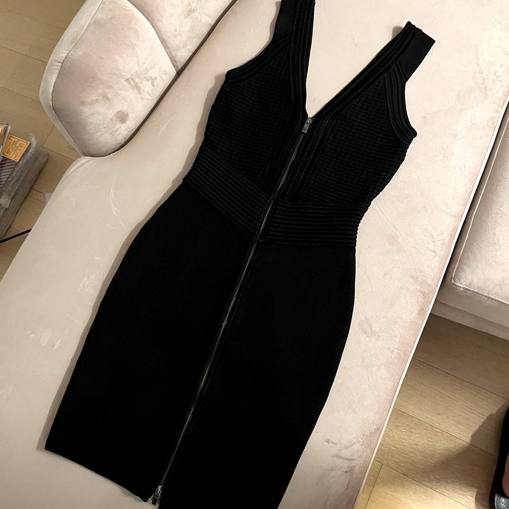 DVF body con zip up bandage knee length dress